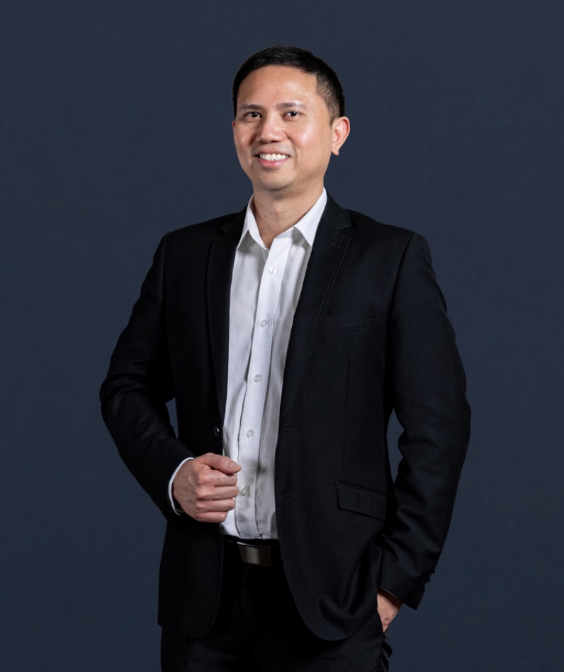 Rex Macario